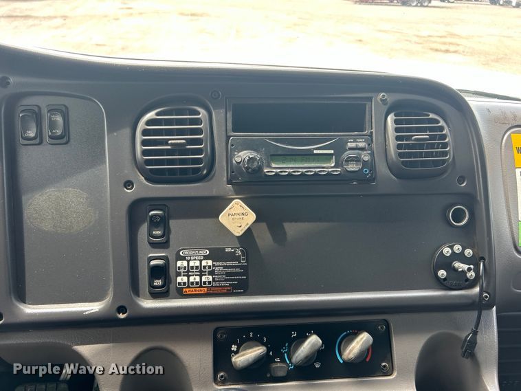 image for item EG1541 2012 Freightliner  Business Class M2 Crew Cab utility / service truck