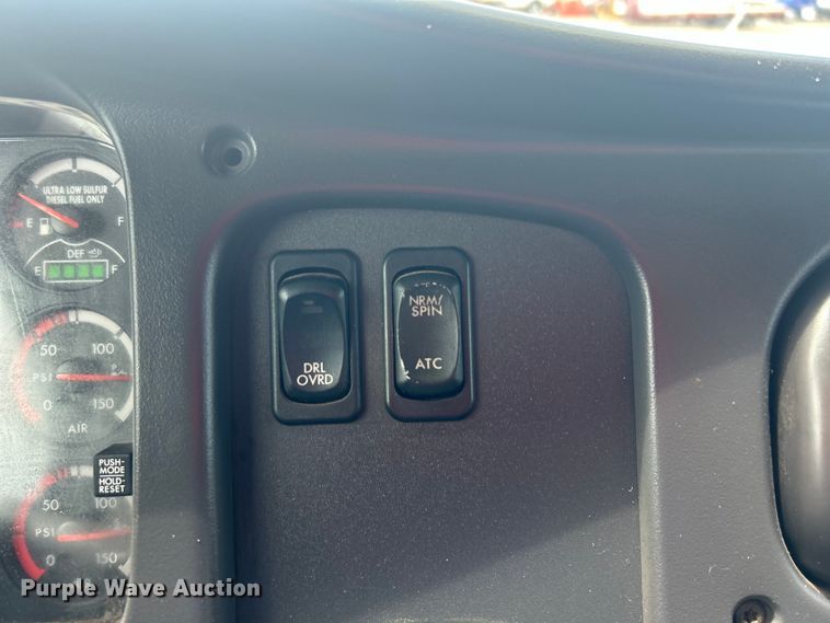 image for item EG1541 2012 Freightliner  Business Class M2 Crew Cab utility / service truck