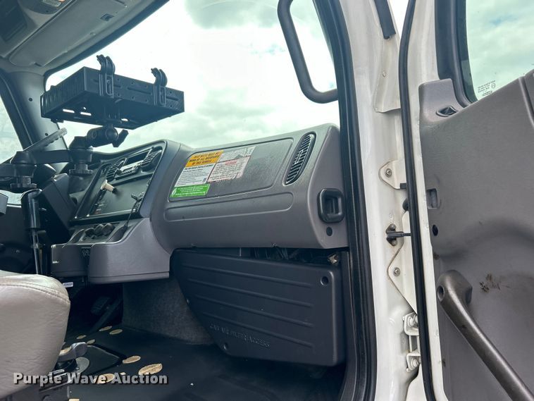 image for item EG1541 2012 Freightliner  Business Class M2 Crew Cab utility / service truck