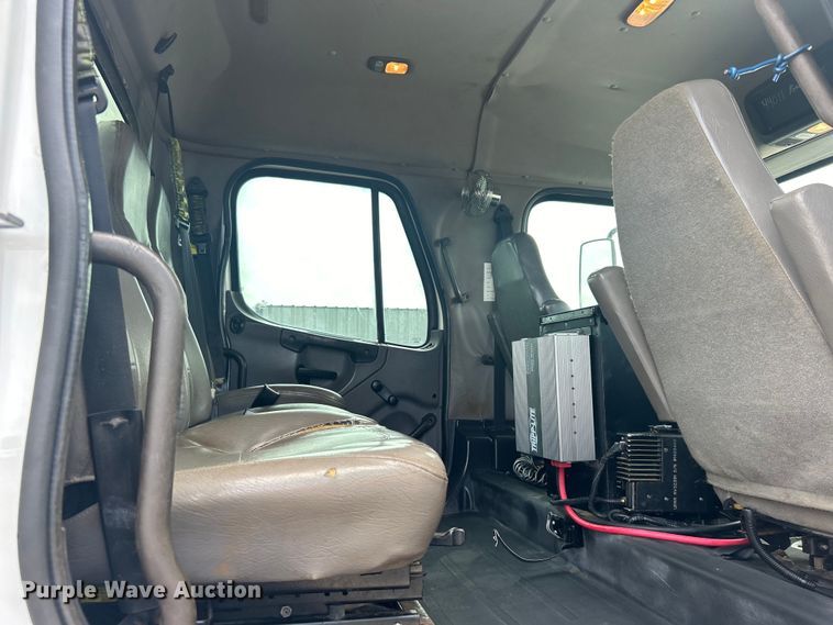 image for item EG1541 2012 Freightliner  Business Class M2 Crew Cab utility / service truck