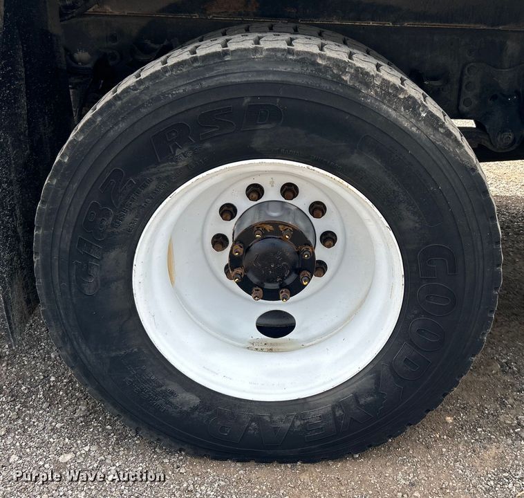 image for item EG1541 2012 Freightliner  Business Class M2 Crew Cab utility / service truck