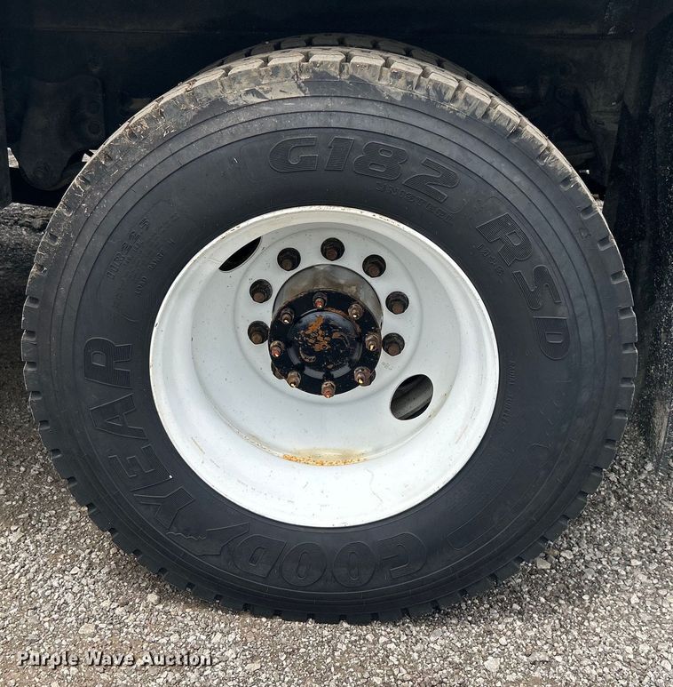 image for item EG1541 2012 Freightliner  Business Class M2 Crew Cab utility / service truck