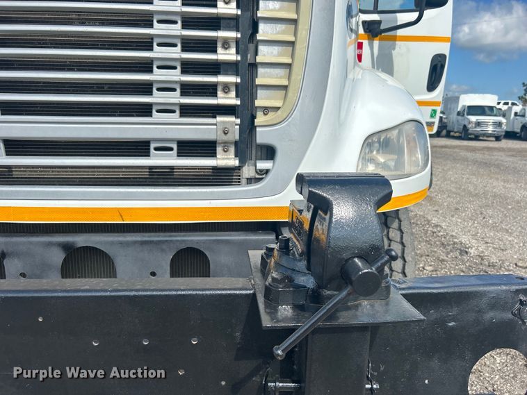 image for item EG1545 2012 Freightliner Business Class M2 crane truck