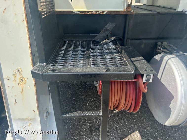 image for item EG1545 2012 Freightliner Business Class M2 crane truck