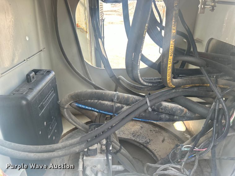 image for item EG1545 2012 Freightliner Business Class M2 crane truck