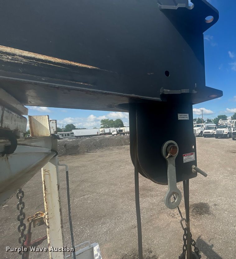 image for item EG1545 2012 Freightliner Business Class M2 crane truck