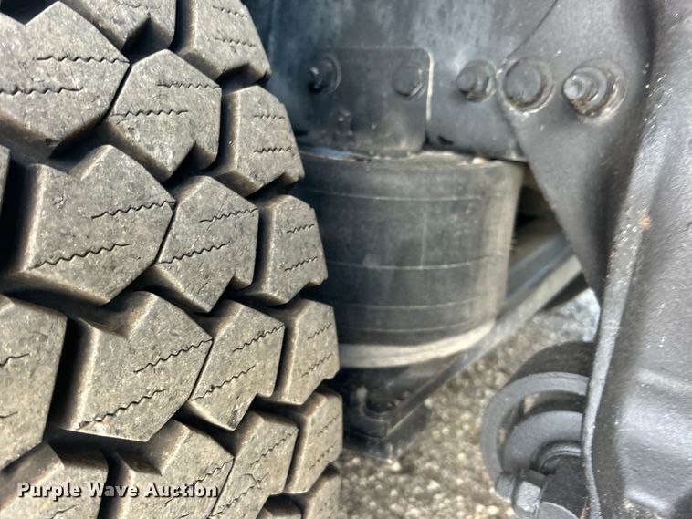 image for item EG1545 2012 Freightliner Business Class M2 crane truck