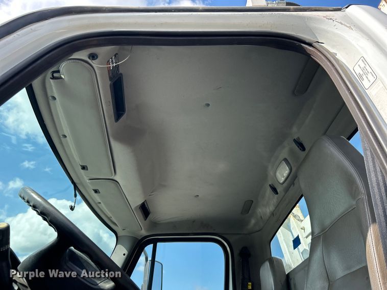 image for item EG1545 2012 Freightliner Business Class M2 crane truck