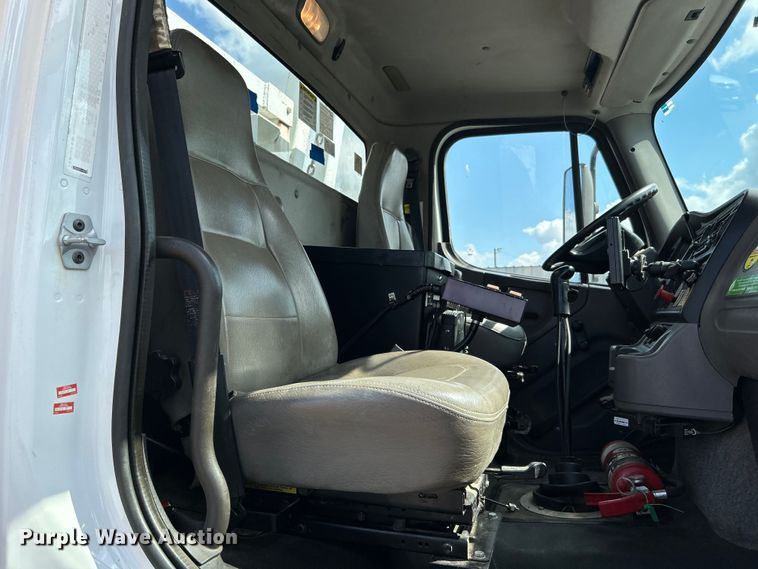 image for item EG1545 2012 Freightliner Business Class M2 crane truck