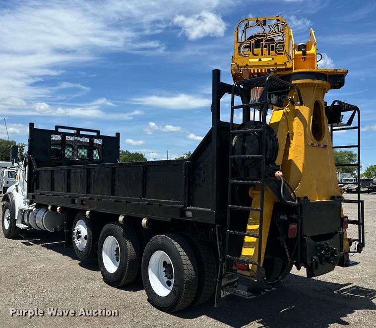 image for item EG1558 2007 Sterling  grapple crane truck