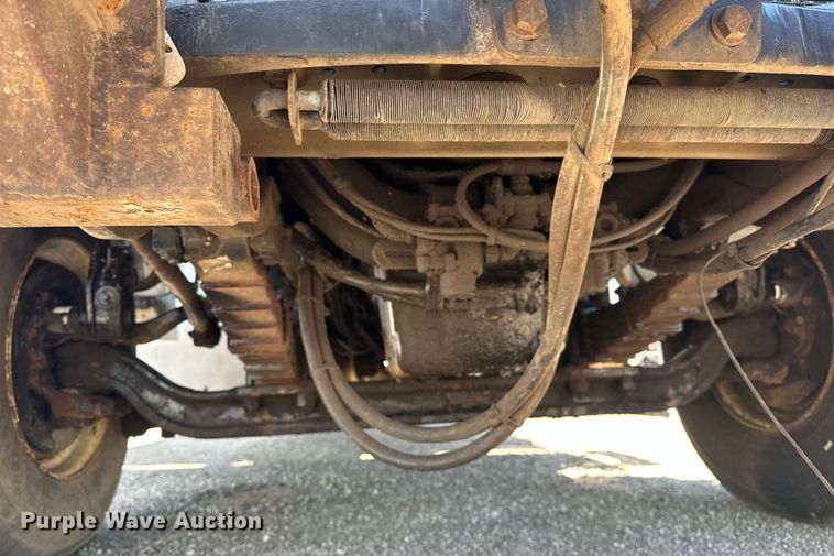 image for item EG1558 2007 Sterling  grapple crane truck