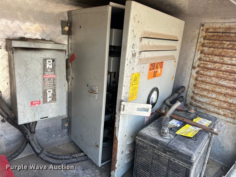 image for item EG1558 2007 Sterling  grapple crane truck