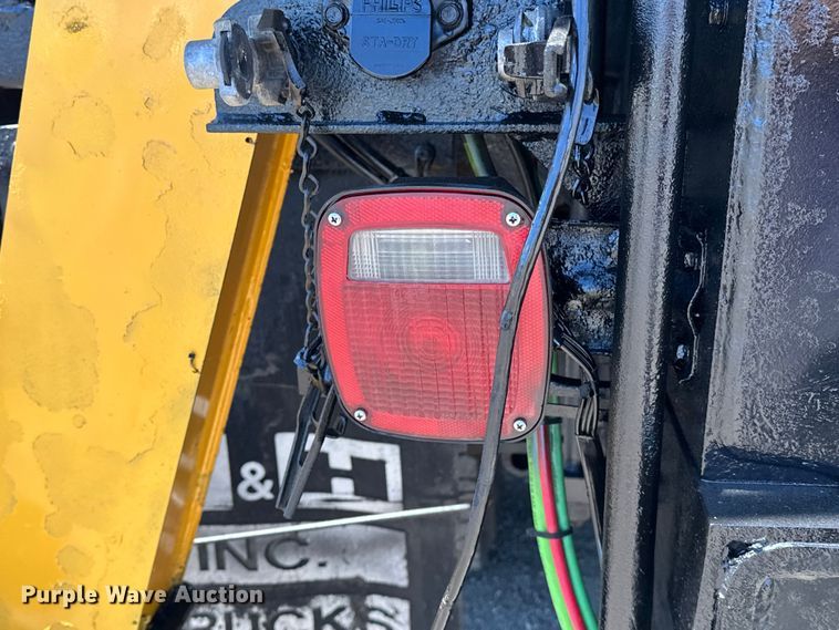 image for item EG1558 2007 Sterling  grapple crane truck