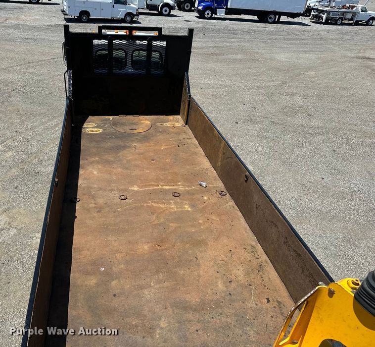 image for item EG1558 2007 Sterling  grapple crane truck