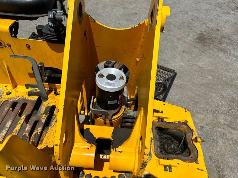 image for item EG1558 2007 Sterling  grapple crane truck