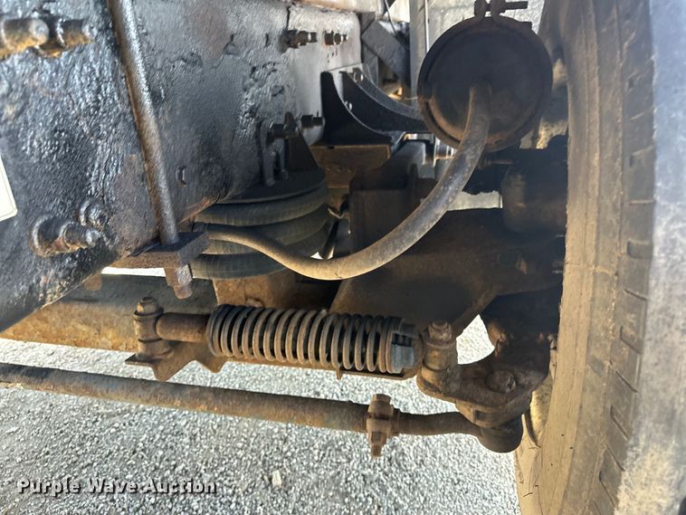 image for item EG1558 2007 Sterling  grapple crane truck