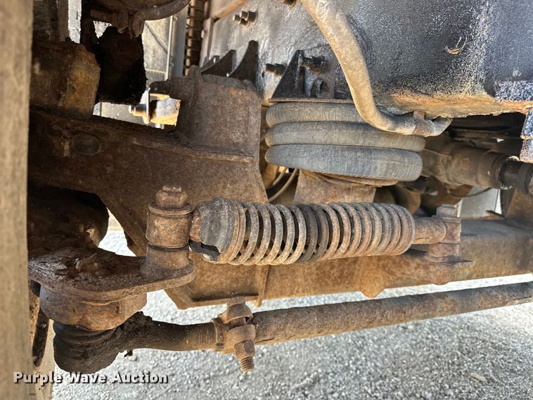 image for item EG1558 2007 Sterling  grapple crane truck