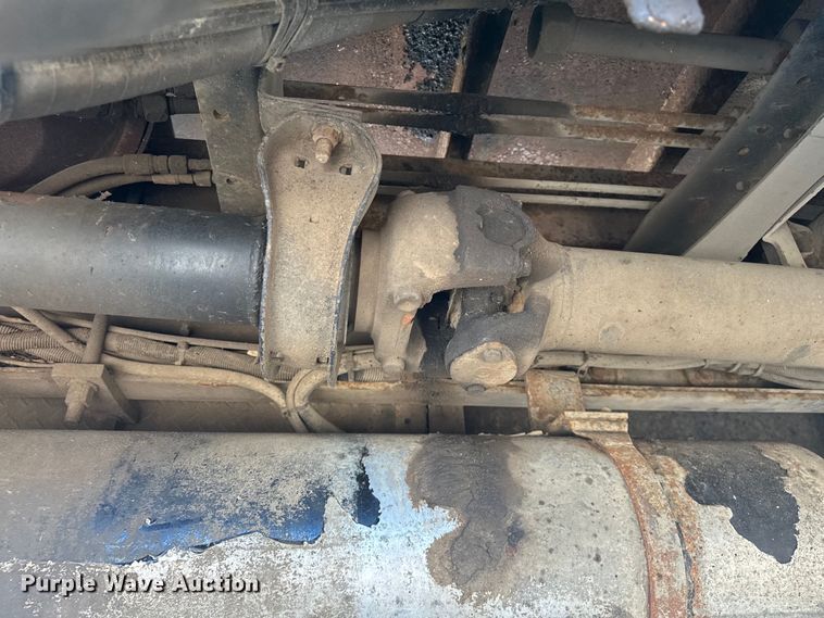 image for item EG1558 2007 Sterling  grapple crane truck