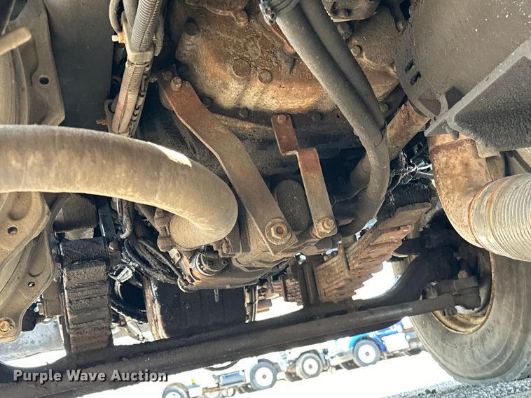 image for item EG1558 2007 Sterling  grapple crane truck