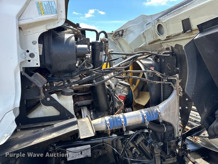 image for item EG1558 2007 Sterling  grapple crane truck