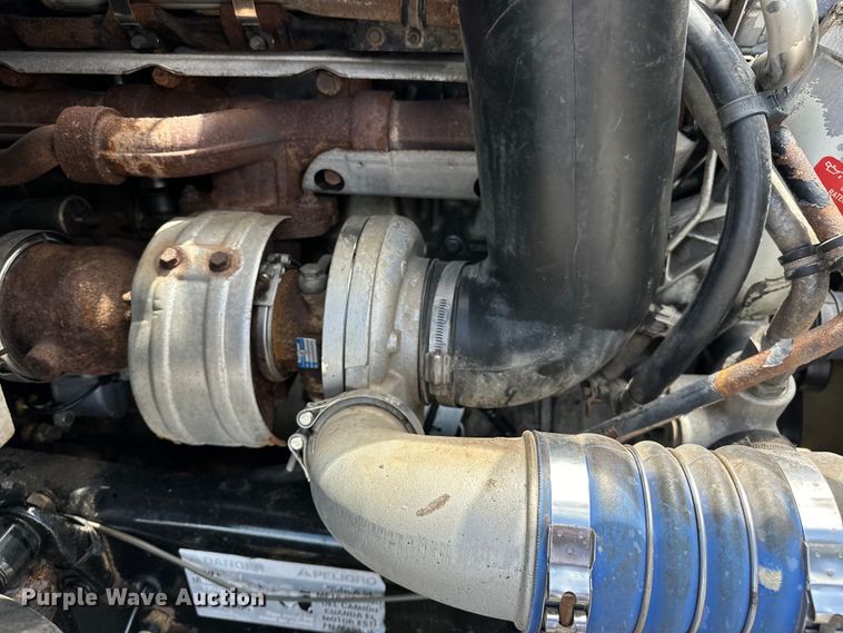 image for item EG1558 2007 Sterling  grapple crane truck