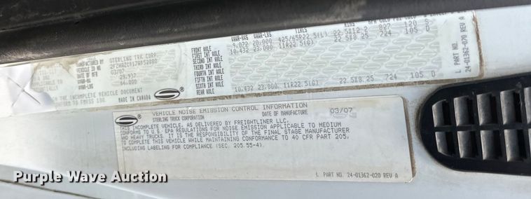 image for item EG1558 2007 Sterling  grapple crane truck