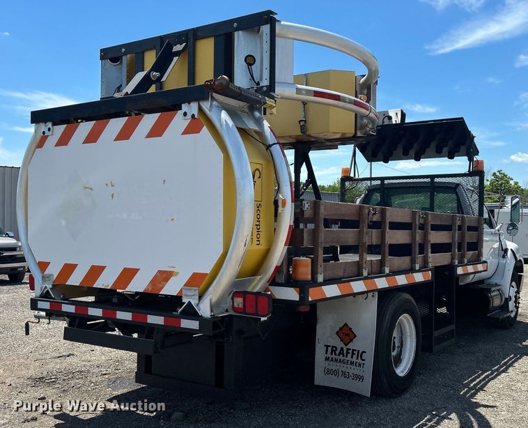 image for item EG1570 2007 Ford F650 Super Duty flatbed truck with crash attenuator