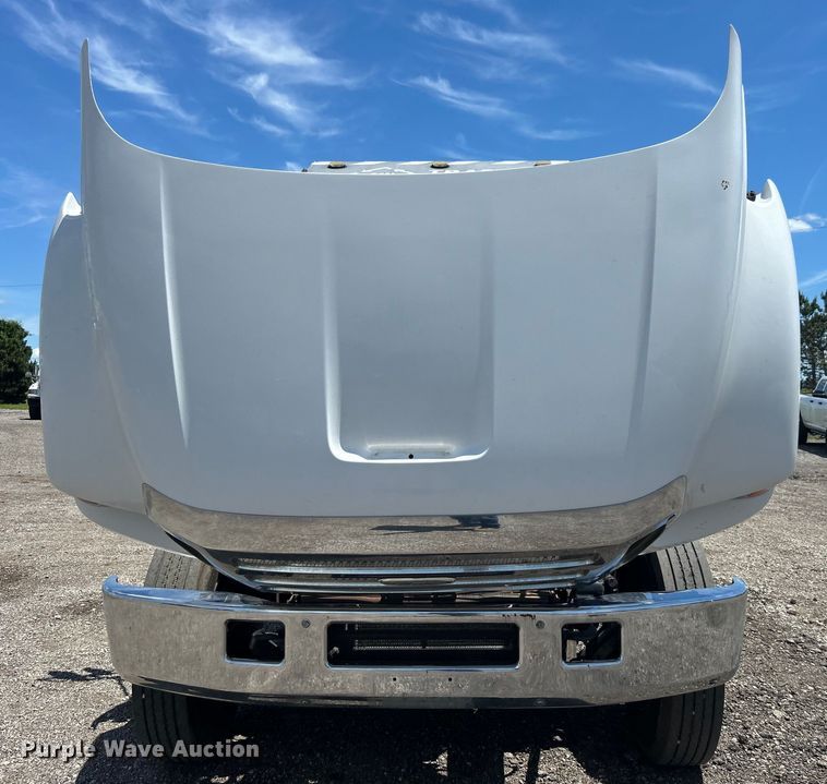 image for item EG1570 2007 Ford F650 Super Duty flatbed truck with crash attenuator