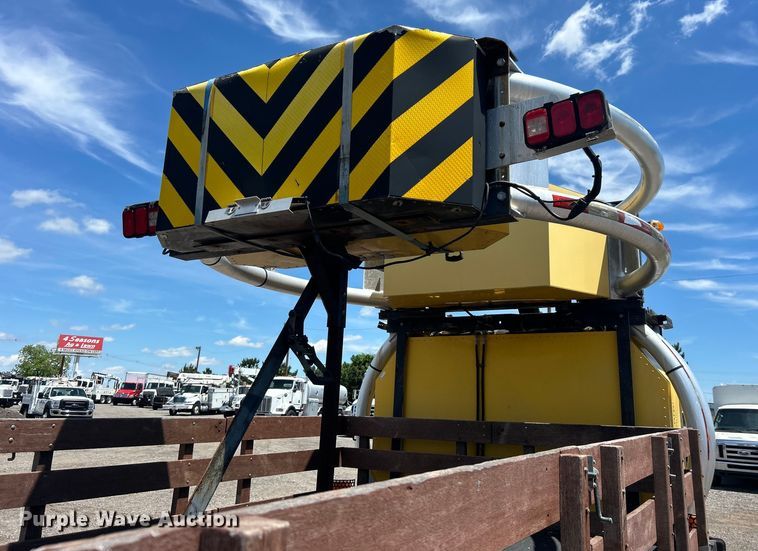 image for item EG1570 2007 Ford F650 Super Duty flatbed truck with crash attenuator