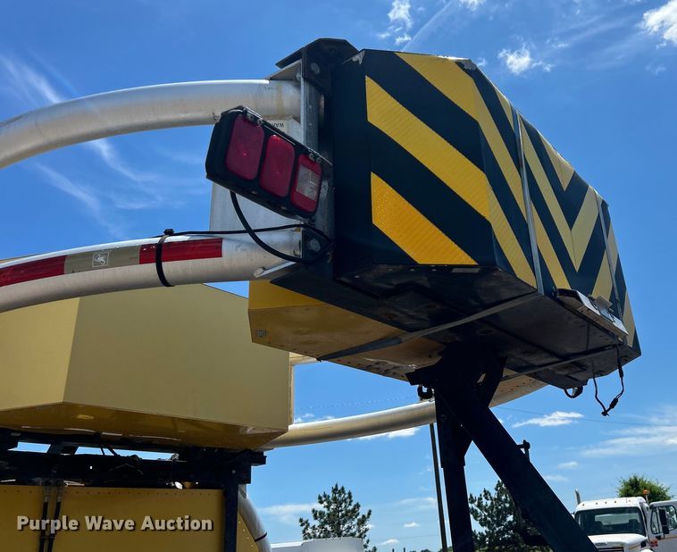 image for item EG1570 2007 Ford F650 Super Duty flatbed truck with crash attenuator