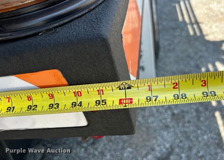 image for item EG1570 2007 Ford F650 Super Duty flatbed truck with crash attenuator