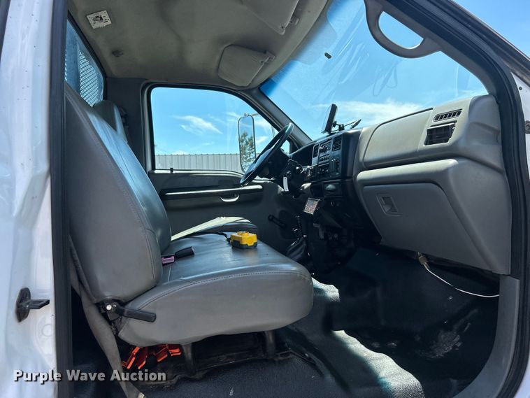 image for item EG1570 2007 Ford F650 Super Duty flatbed truck with crash attenuator