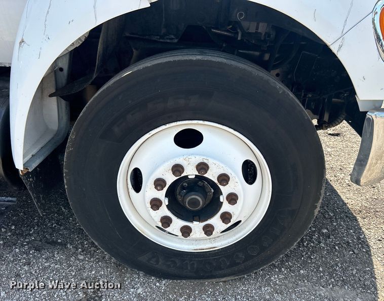 image for item EG1570 2007 Ford F650 Super Duty flatbed truck with crash attenuator