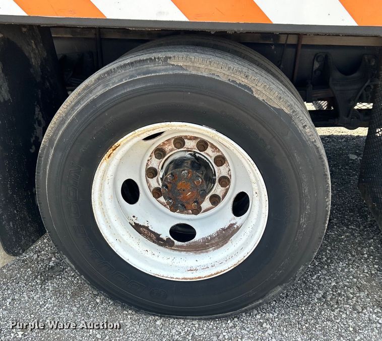 image for item EG1570 2007 Ford F650 Super Duty flatbed truck with crash attenuator