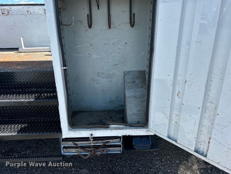 image for item EG1572 2011 Ford F750 Super Duty digger derrick truck