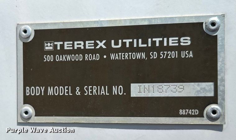 image for item EG1572 2011 Ford F750 Super Duty digger derrick truck