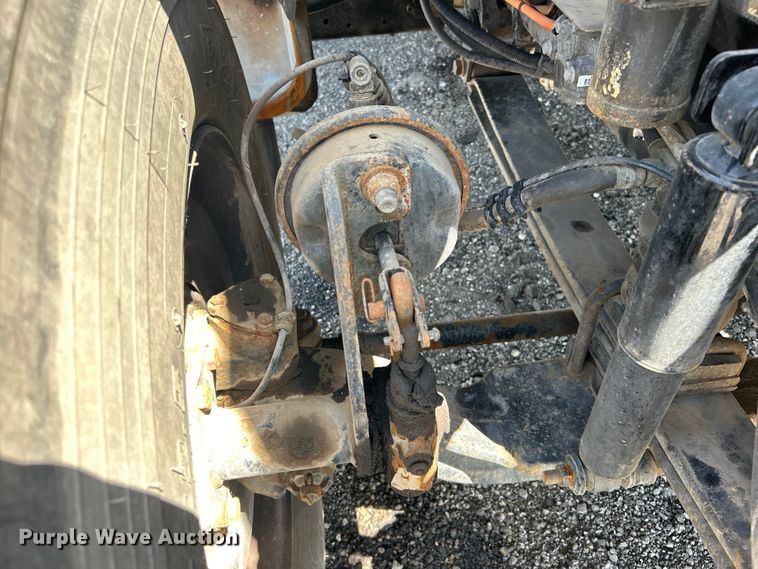 image for item EG1572 2011 Ford F750 Super Duty digger derrick truck