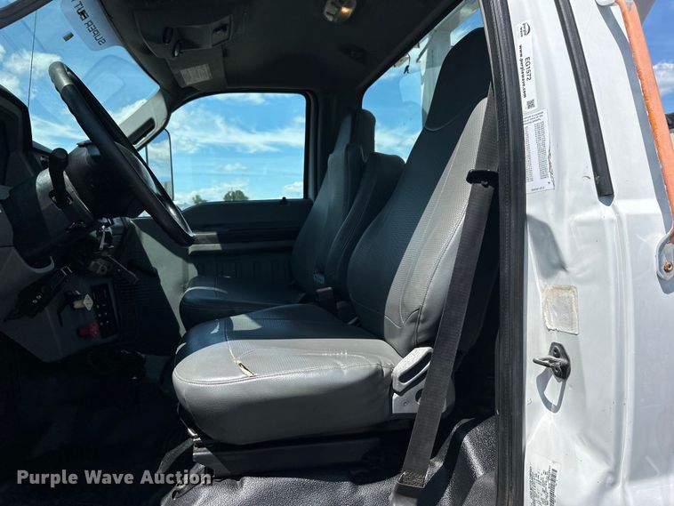 image for item EG1572 2011 Ford F750 Super Duty digger derrick truck