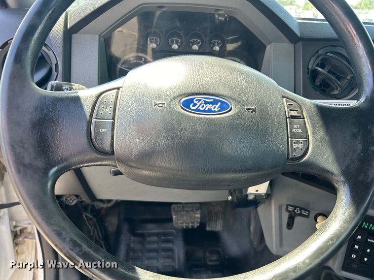 image for item EG1572 2011 Ford F750 Super Duty digger derrick truck