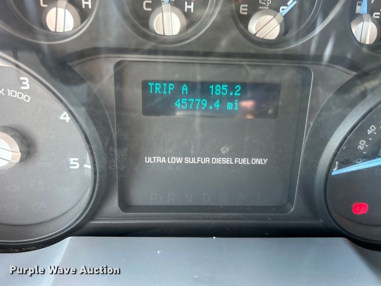 image for item EG1572 2011 Ford F750 Super Duty digger derrick truck