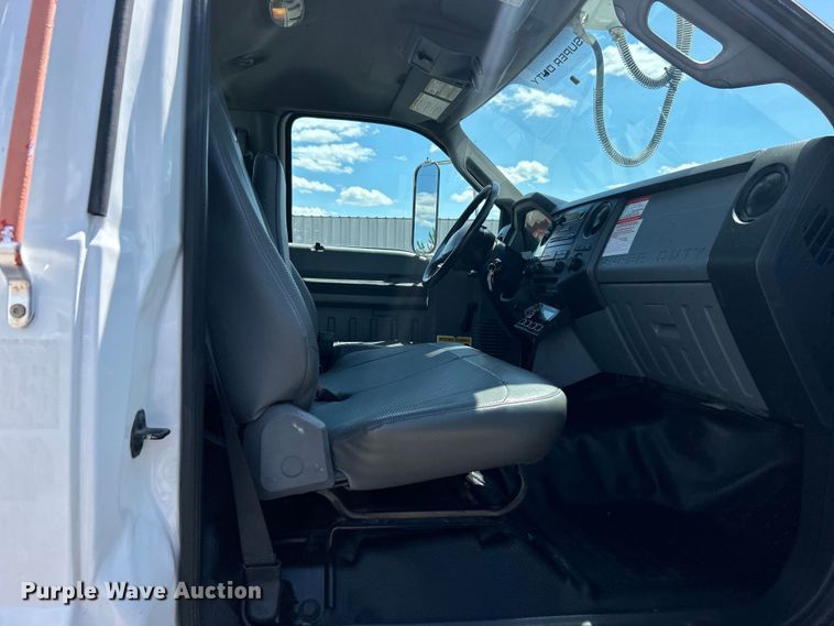 image for item EG1572 2011 Ford F750 Super Duty digger derrick truck