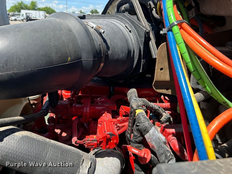 image for item EG1572 2011 Ford F750 Super Duty digger derrick truck