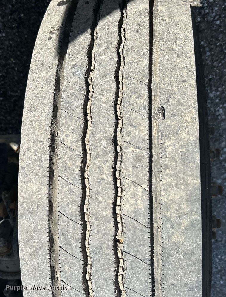 image for item EG1572 2011 Ford F750 Super Duty digger derrick truck