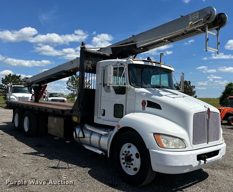 image for item EG1574 2009 Kenworth  T370 shingle conveyor truck