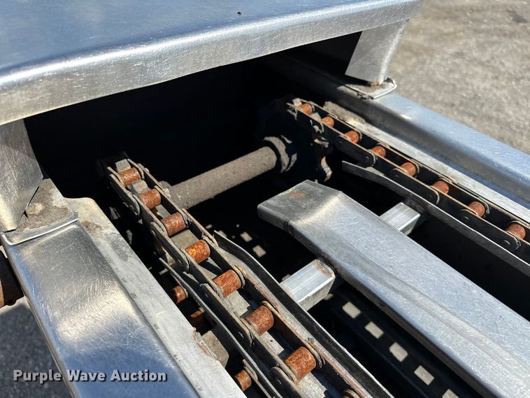 image for item EG1574 2009 Kenworth  T370 shingle conveyor truck