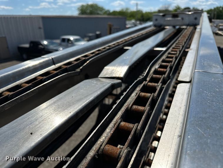 image for item EG1574 2009 Kenworth  T370 shingle conveyor truck