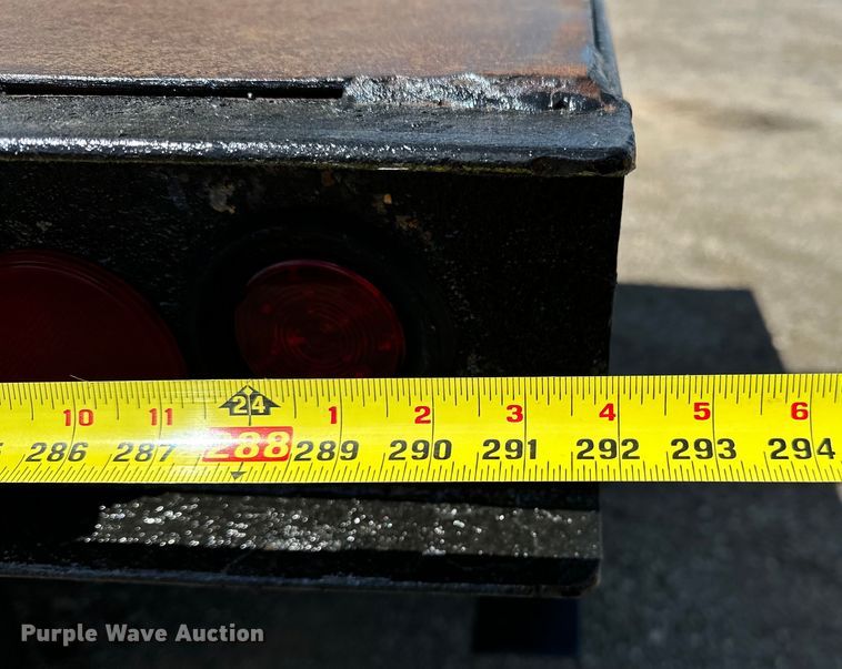 image for item EG1574 2009 Kenworth  T370 shingle conveyor truck