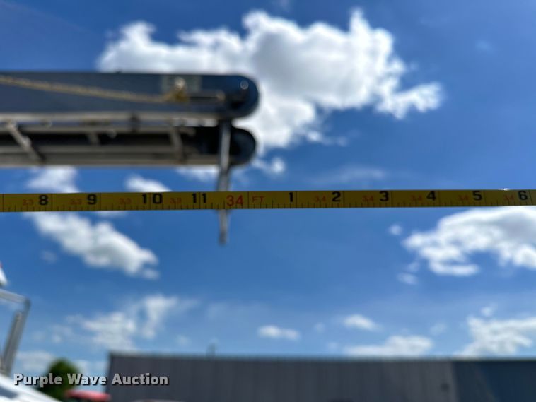 image for item EG1574 2009 Kenworth  T370 shingle conveyor truck