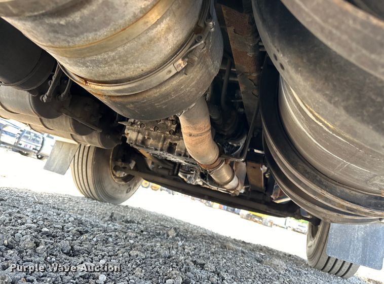 image for item EG1574 2009 Kenworth  T370 shingle conveyor truck