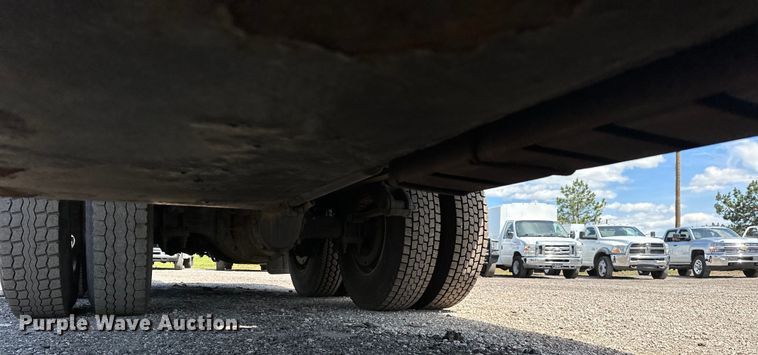 image for item EG1574 2009 Kenworth  T370 shingle conveyor truck